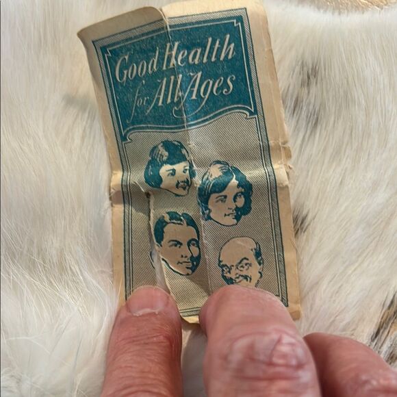 Antique Laxative Tin - Picture 5 of 9